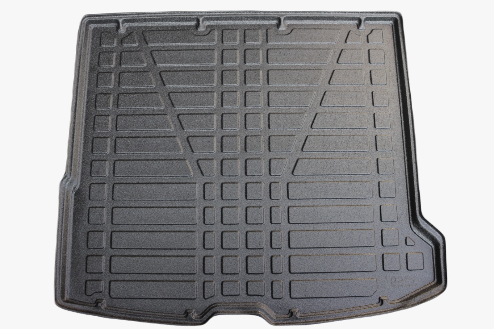 Kofferraumwanne Mercedes X254 Frontaufnahme einer Kofferraumwanne für Mercedes GLC X254.